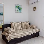 Bella Vista Apartment *